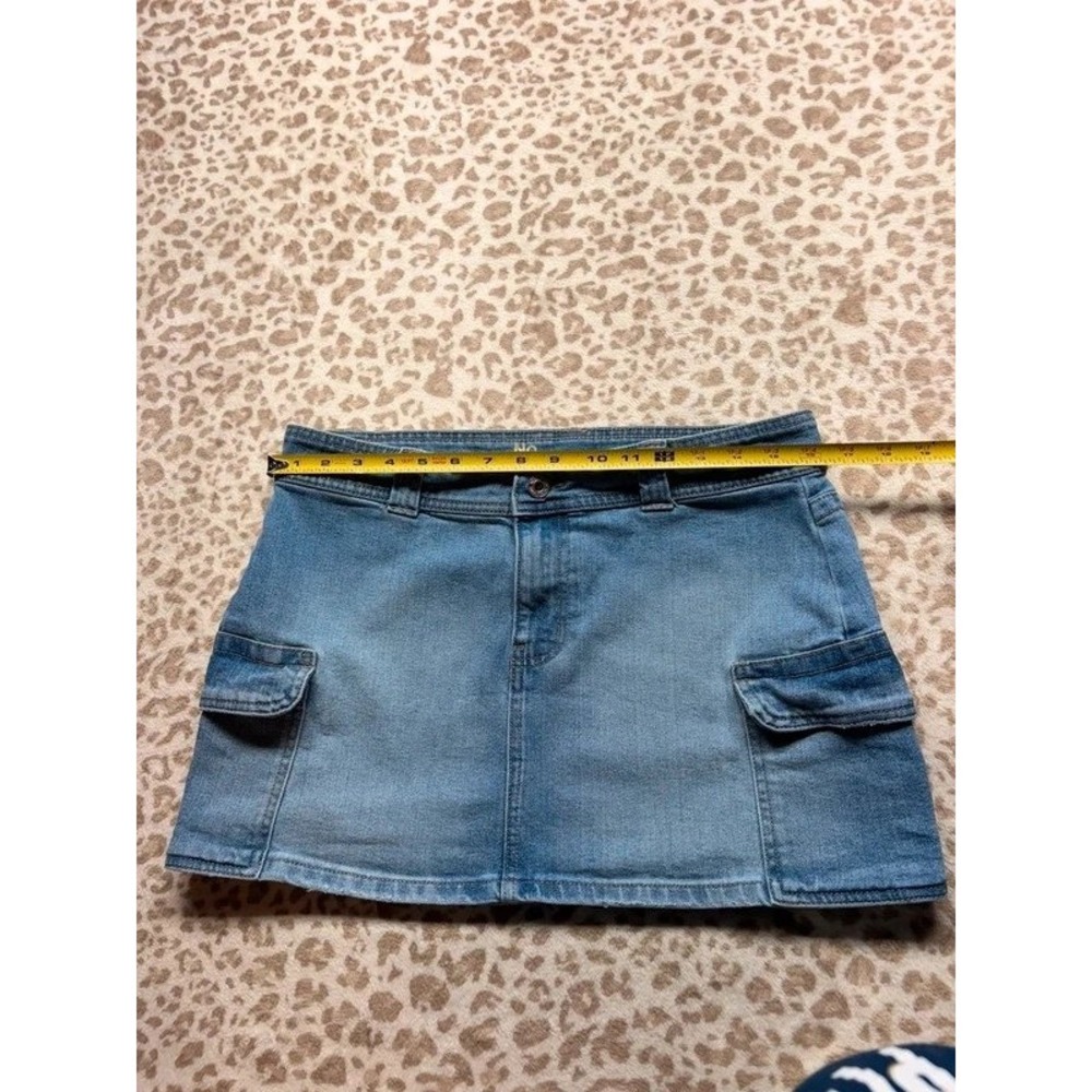 Trendy Y2K Cargo Denim Mini Skirt - Picture 6 of 8